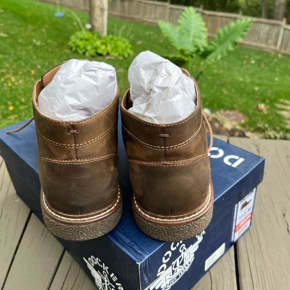 Dockers Davis Scarpe Chukka Uomo – Pelle Sintetica, Suola Bicolore TPR, Plantare EVA Massaggiante, Stile Casual E Robusto